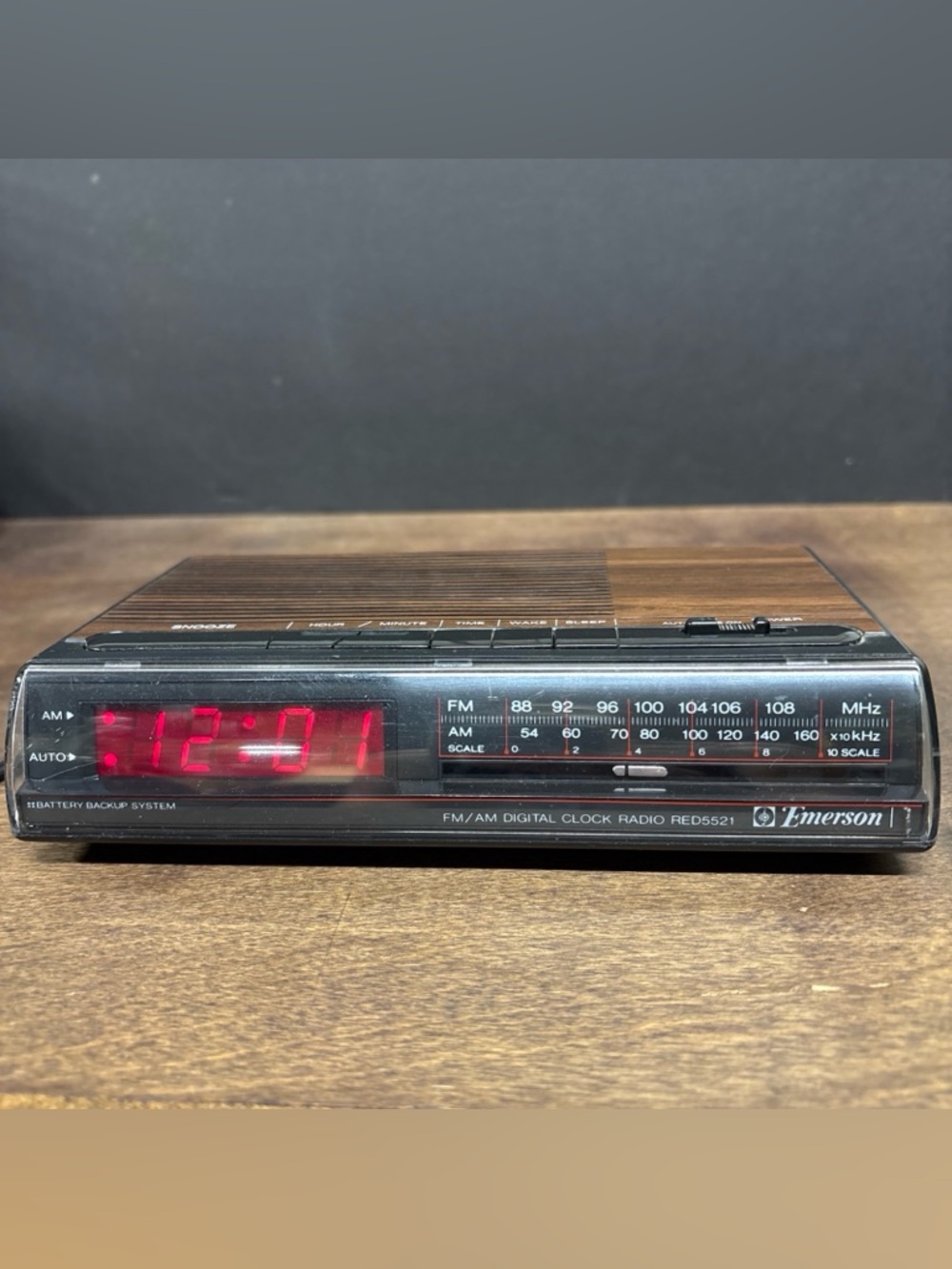 Emerson Red Digital FM/AM Clock Radio - Retro Portable Audio